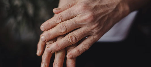 Mani screpolate, un problema che affligge molte persone